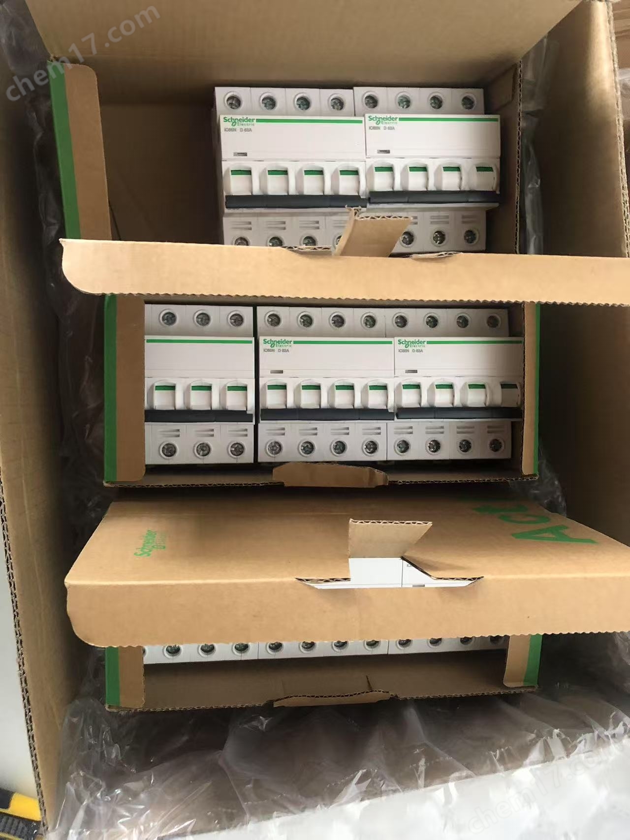 SCHNEIDER施耐德空氣斷路器安全性高