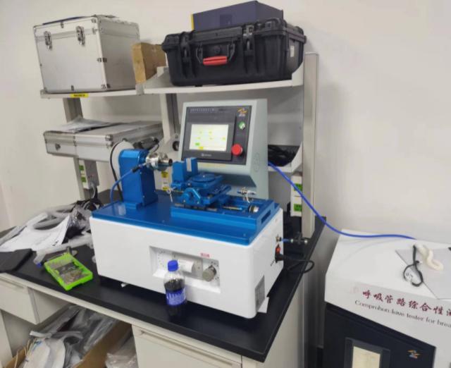 /ueditor/image/2024/08/29/56e5b96a771bd7f43821f1d9b555a627.jpg 呼吸管路綜合性測(cè)試儀的安裝培訓(xùn)服務(wù)標(biāo)準(zhǔn)滿足