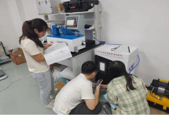 /ueditor/image/2024/08/29/75714432eb20313c4377c3f68feb6118.jpg 呼吸管路綜合性測(cè)試儀的安裝培訓(xùn)服務(wù)標(biāo)準(zhǔn)滿足