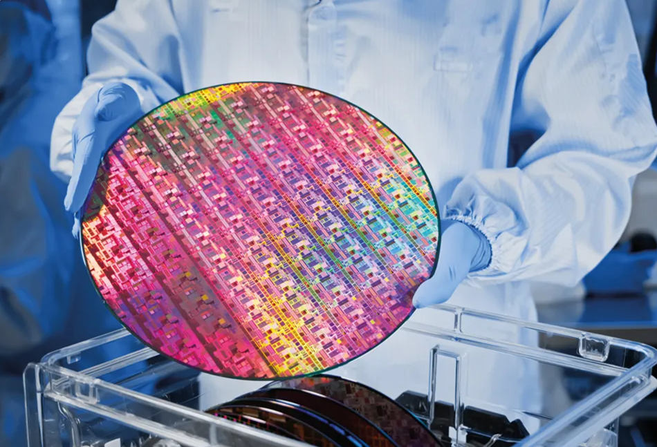 如何实时监测半导体工艺中的安瓿是否耗尽与泄漏？