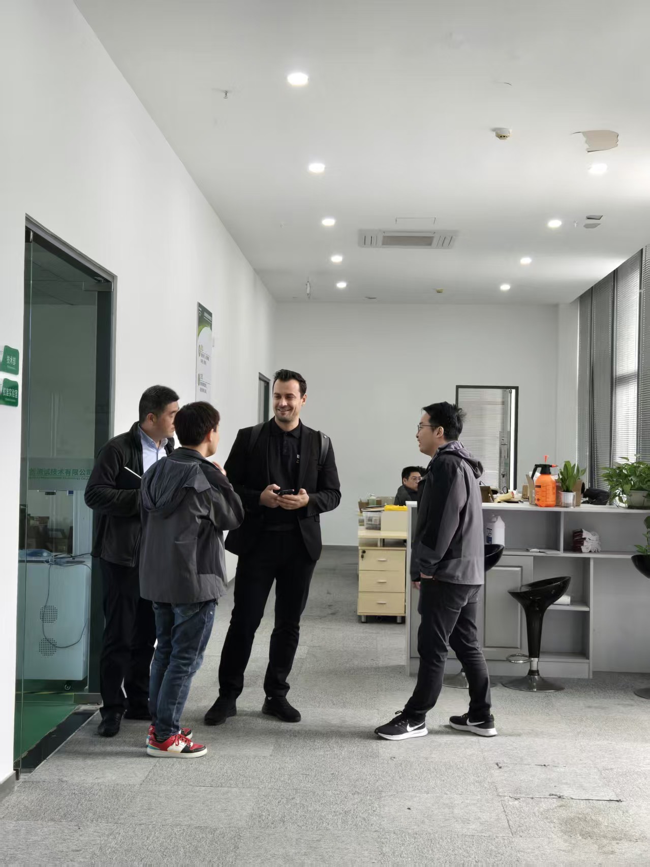 5.jpg 瑞士BOTA公司蒞臨我司交流,共商六維力矩傳感器新技術(shù)